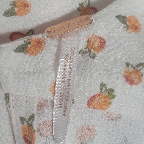 Free People NWT Mia Short Sleeve Jumpsuit Size 2. - Picture 10 of 16